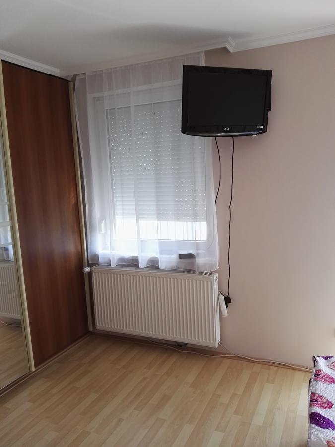 Kiskucko Apartman Hajduszoboszlo Bagian luar foto